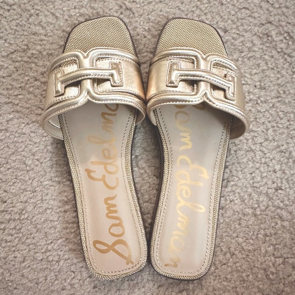 Sam Edelman Gold Slide Size 8 - Worn 3-4 times - Picture 1 of 6
